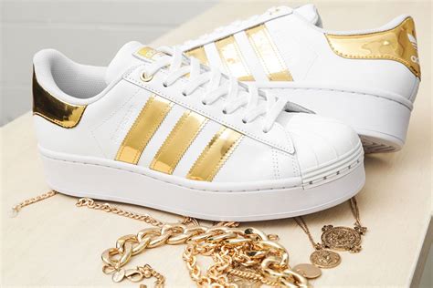 womens adidas superstar originals yorkdale|adidas gold metallic superstar.